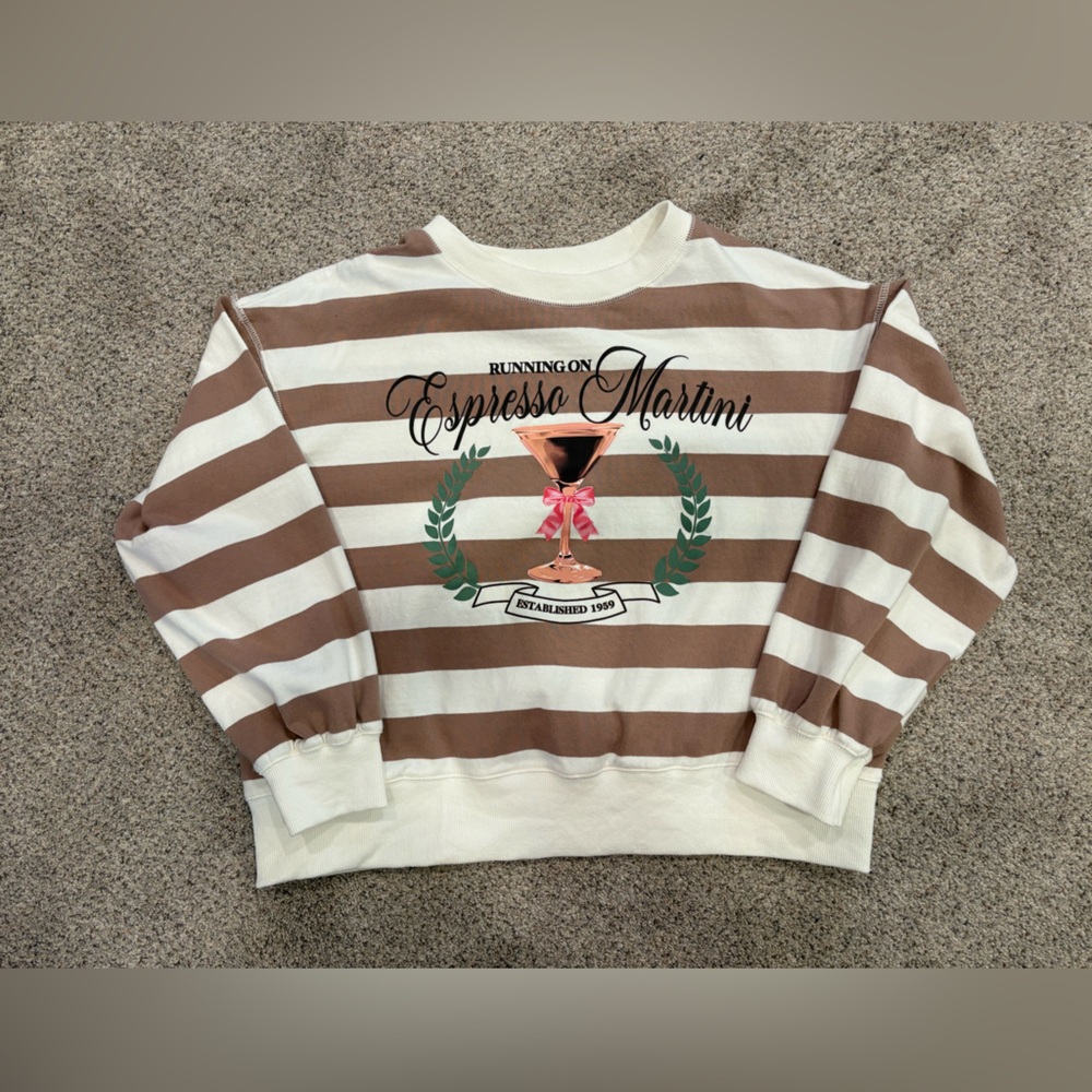 Running On Espresso Martini Crewneck Sweatshirt Fantastic Fawn Sz MED EUC